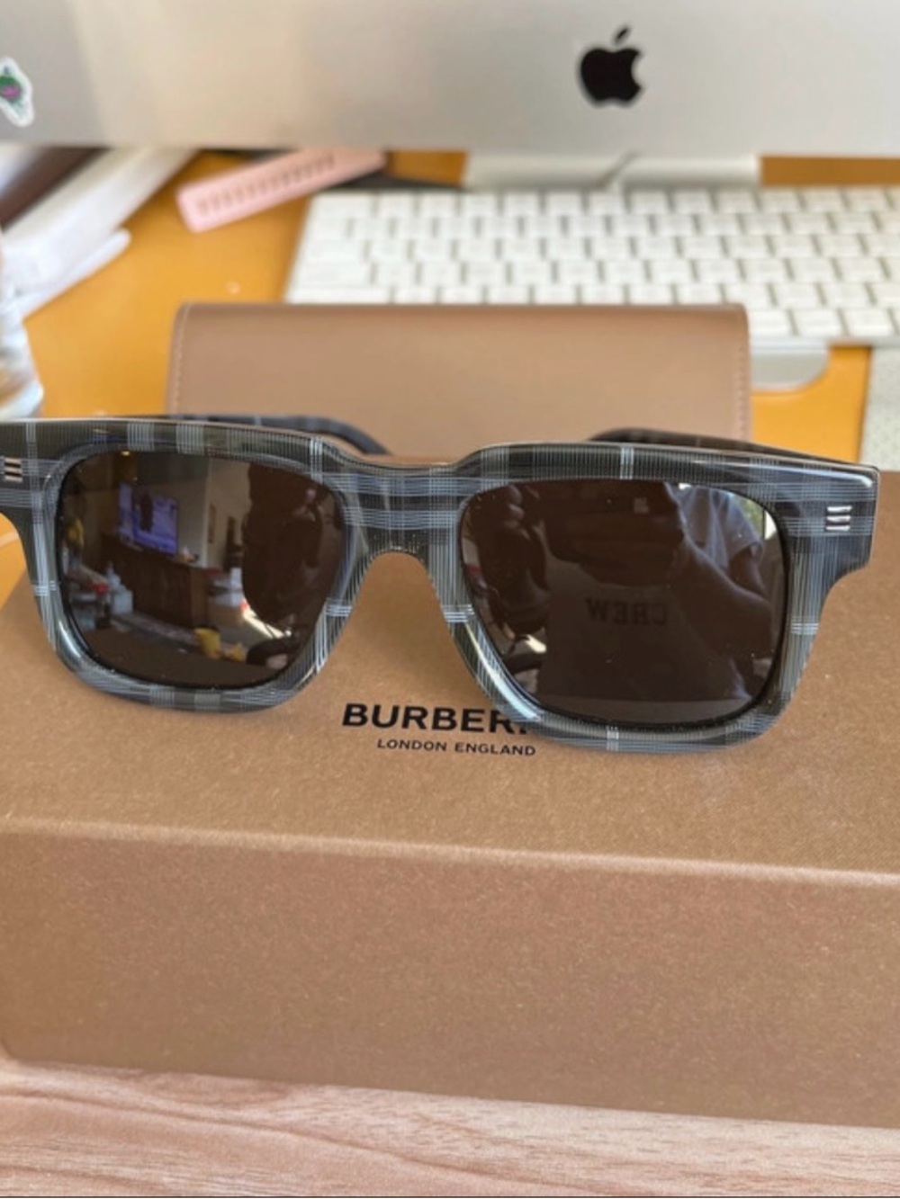 Burberry Black Plaid Square Men's Sunglasses Hayden Square - Picture 3 of 10